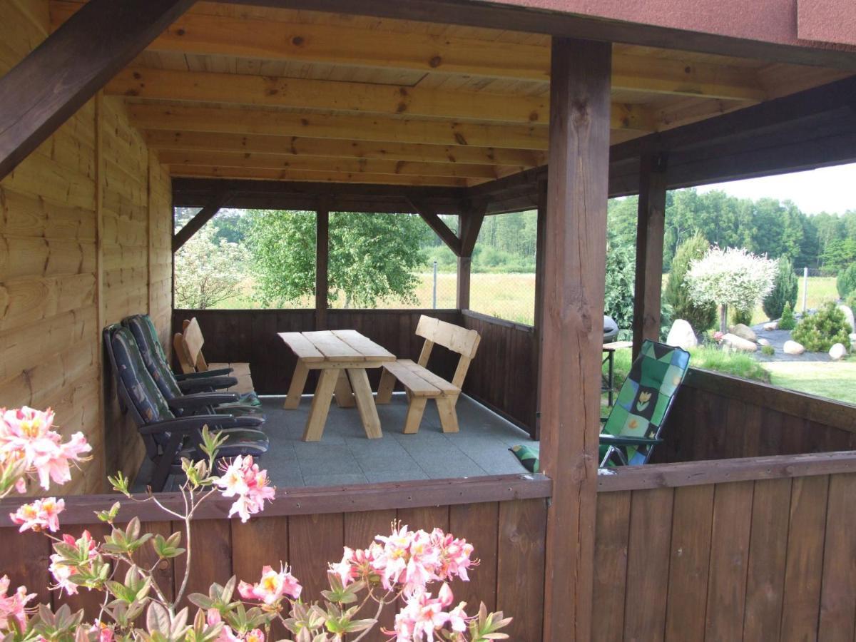 Dom W Skowronkach Villa Sasino Exteriör bild